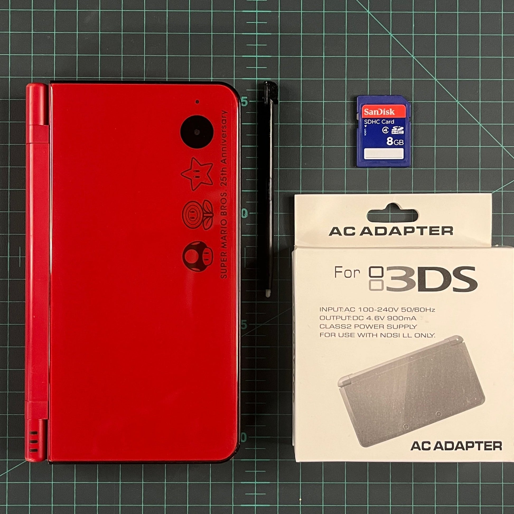 Nintendo DSi XL Console | New Super Mario Bros. | 25 Anniversary Limited Edition | DSi XL | Used Handheld - RetroguySA