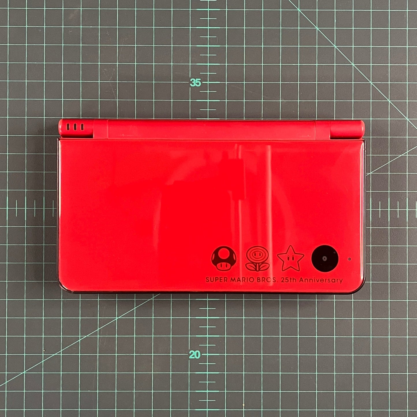 Nintendo DSi XL Console | New Super Mario Bros. | 25 Anniversary Limited Edition | DSi XL | Used Handheld - RetroguySA
