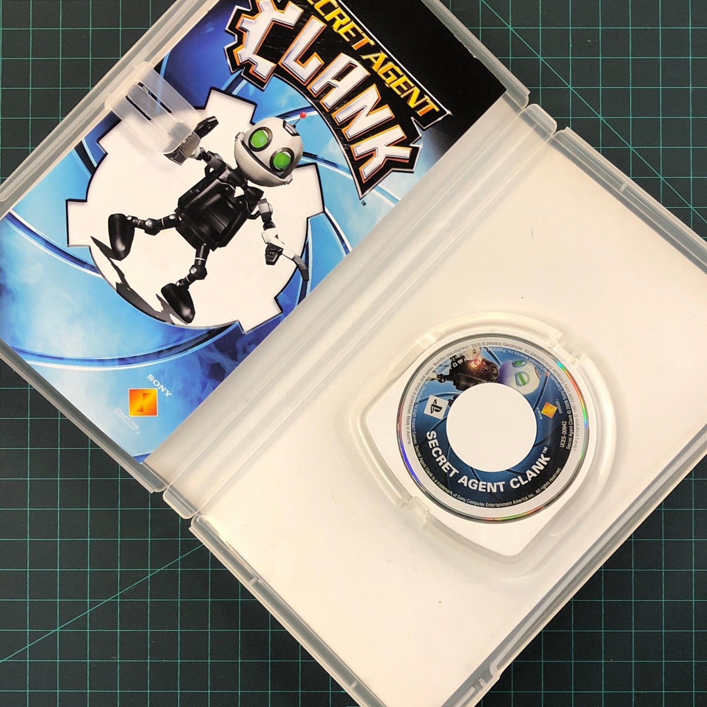 Secret Agent Clank | PSP | Essential | Used Game - RetroguySA