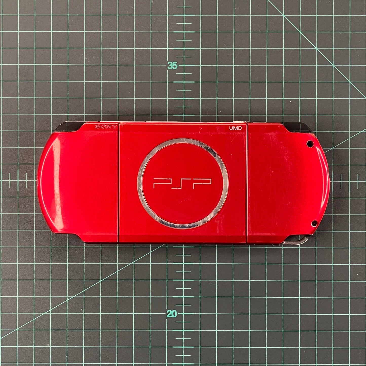 Sony Playstation Portable | Red | PSP2000 | PSP | Refurb | Used Handheld Console - RetroguySA