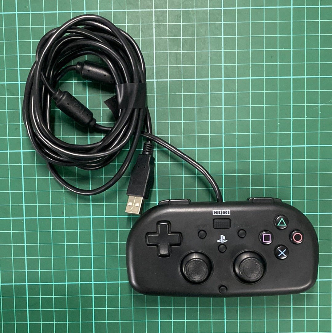 Horipad Mini Wired Controller for PS4 | Black | Playstation 4 | PS4 | Accessories - RetroguySA