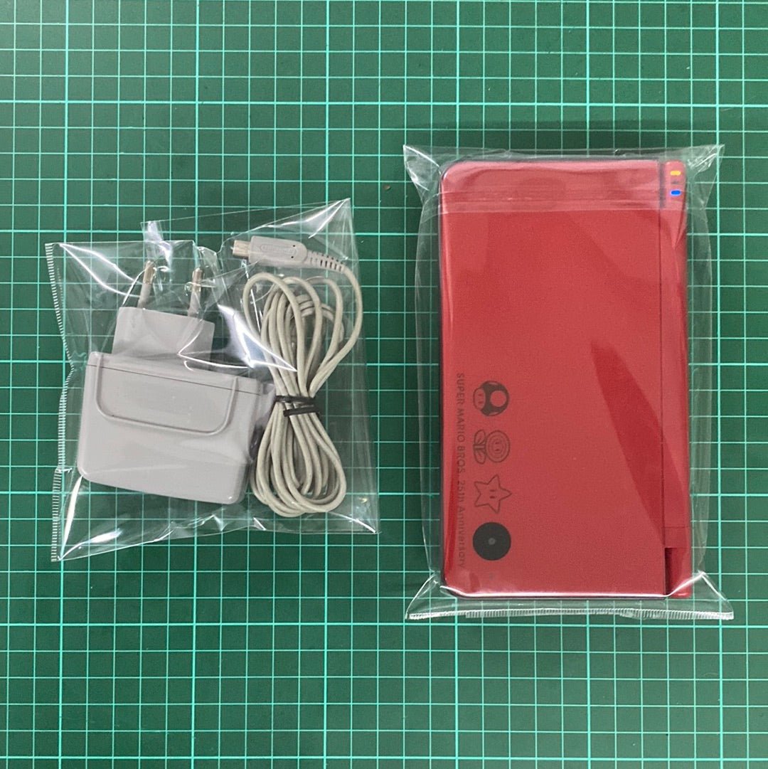 Nintendo DSi XL Console | New Super Mario Bros. | 25 Anniversary Limited Edition | DSi XL | Used Handheld - RetroguySA