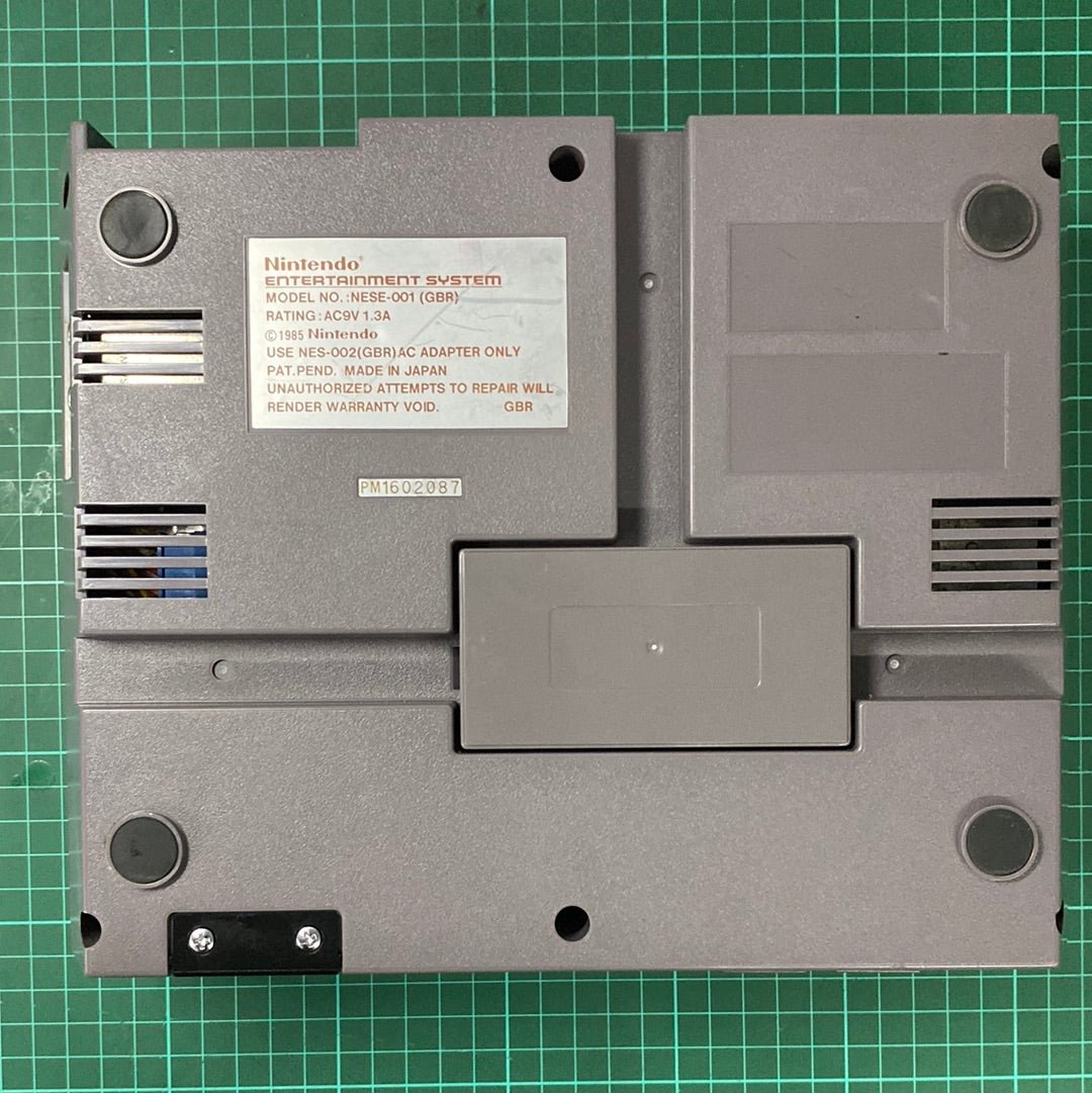 Nintendo Entertainment System | NES Version | Nintendo NES | NES | Console | Used Console - RetroguySA
