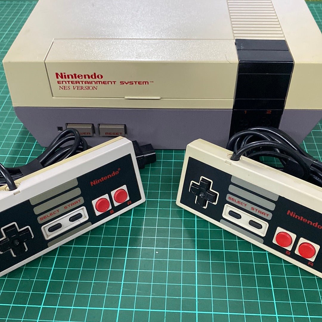 Nintendo Entertainment System | NES Version | Nintendo NES | NES | Console | Used Console - RetroguySA