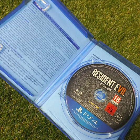 Resident Evil VII: Biohazard | PlayStation 4 | PS4 | Used Game - RetroguySA
