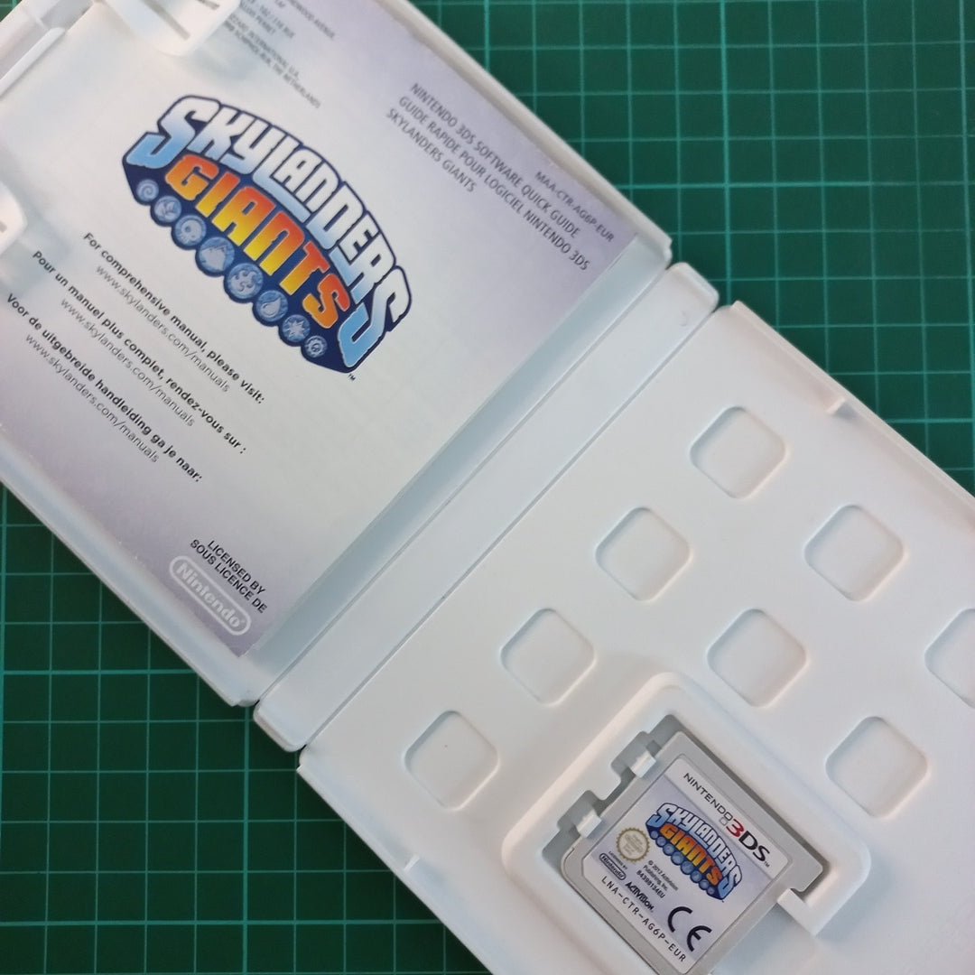 Skylanders : Giants | Nintendo 3DS | Used Game - RetroguySA