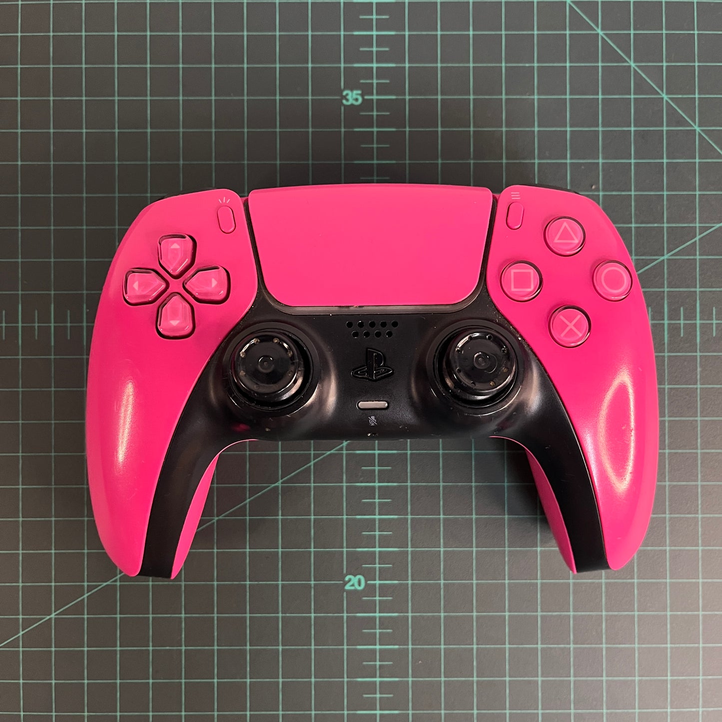 PS5 DualSense Wireless Controller | PS5 | Pink | Used Accessories