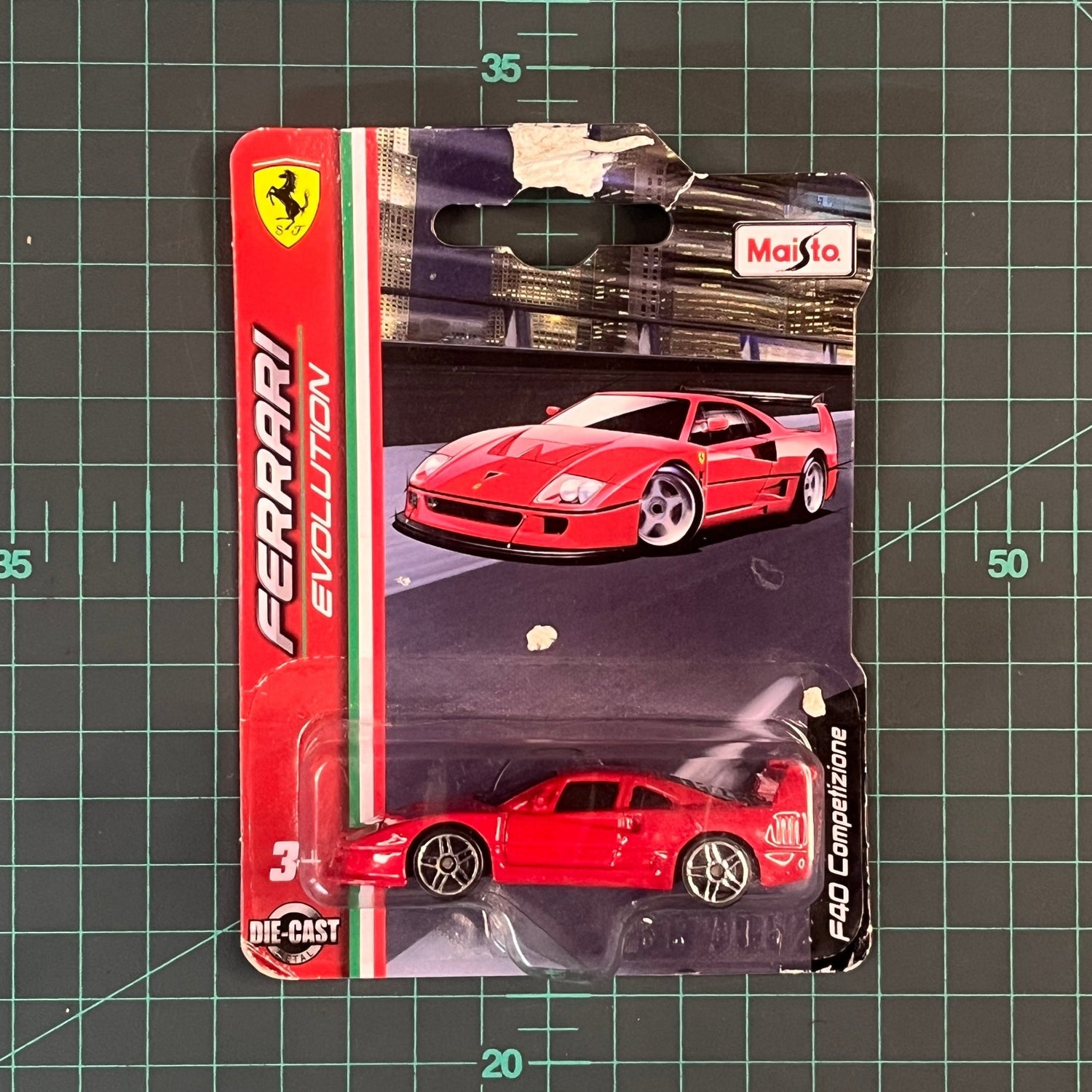 F40 Competizione | Ferrari Evolution | Maisto - RetroguySA