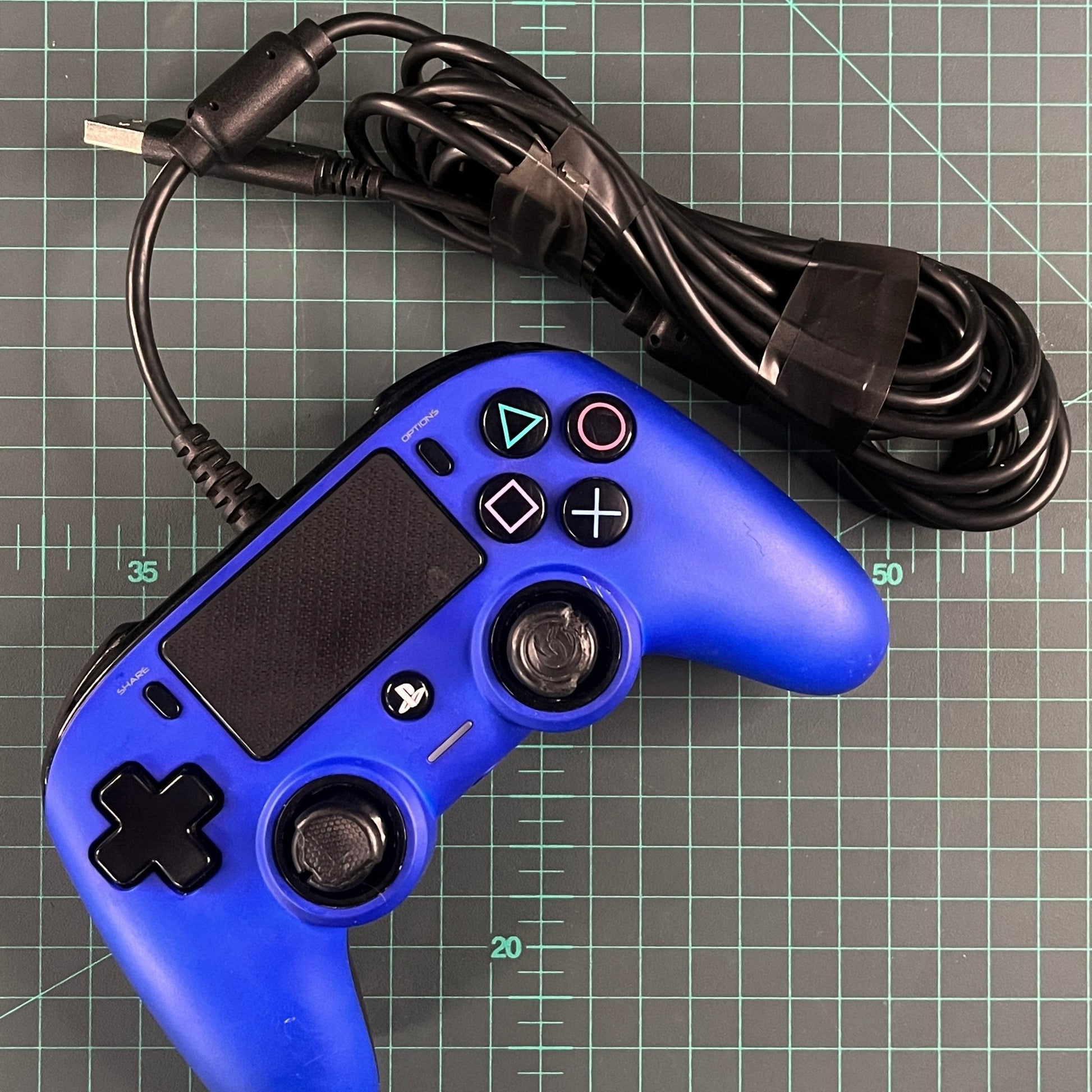 Nacon Wired Controller for PS4 | Blue | Playstation 4 | PS4 | Used Accessories - RetroguySA