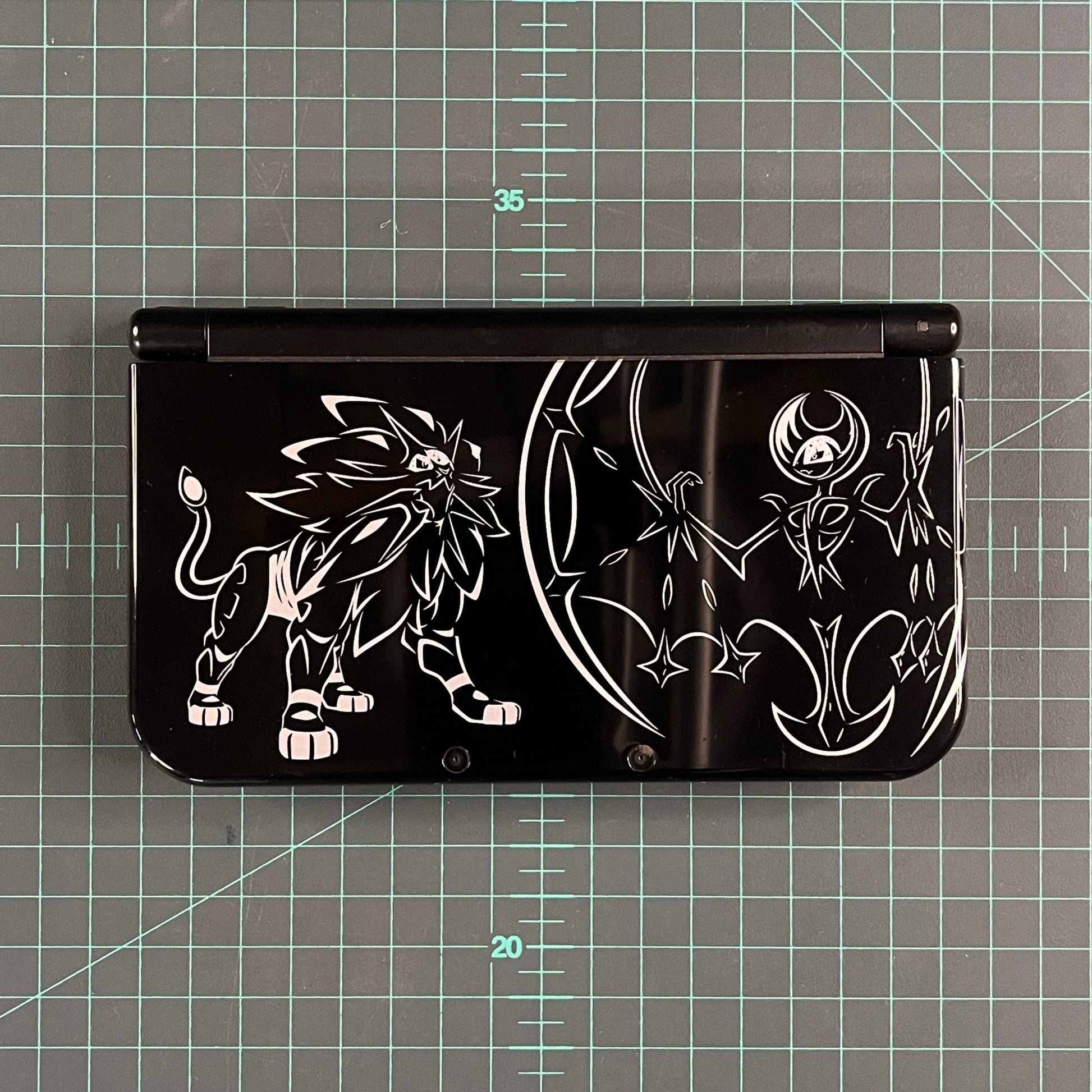 New Nintendo 3DS XL Solgaleo Lunala Black Edition | 3DS XL | Used Handheld Console - RetroguySA