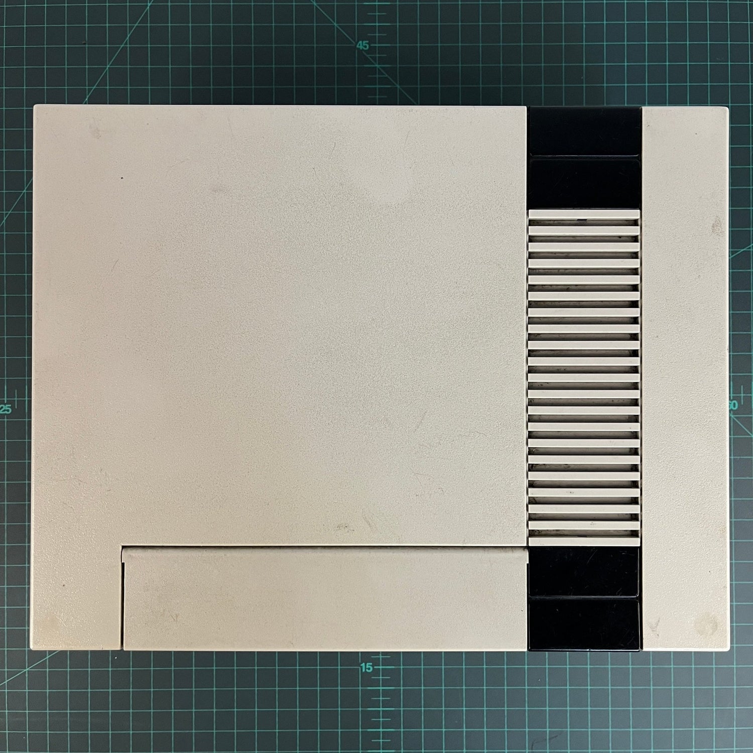 Nintendo Entertainment System | Grey | NES Console | Used Console - RetroguySA