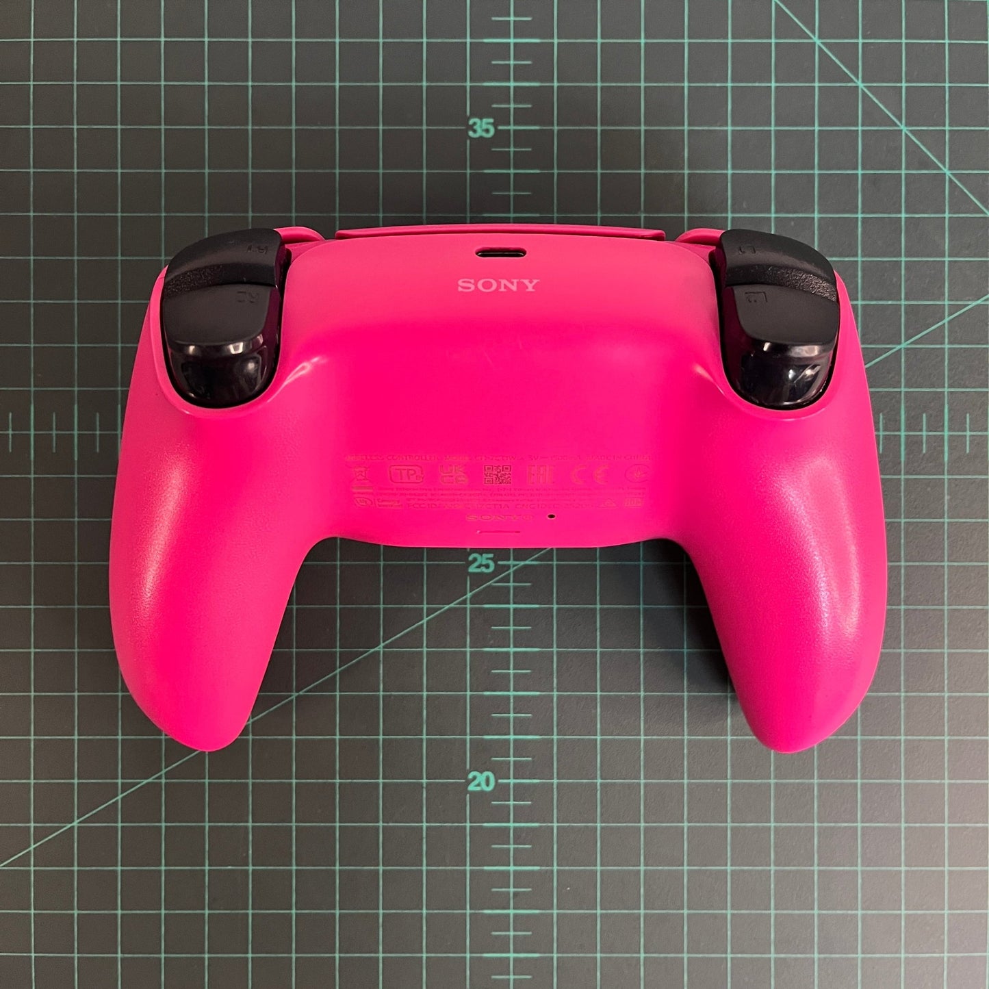 PS5 DualSense Wireless Controller | PS5 | Pink | Used Accessories - RetroguySA