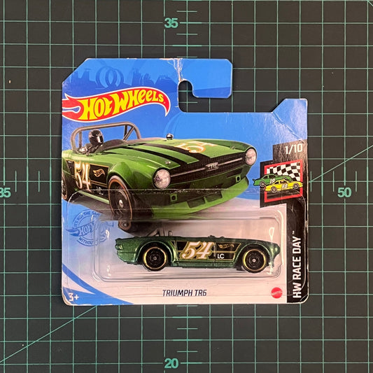 Triumph TR6 | HW Raceway | 2021 | Hot Wheels - RetroguySA